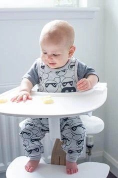 Bébé n’arrive pas à attraper les aliments en DME